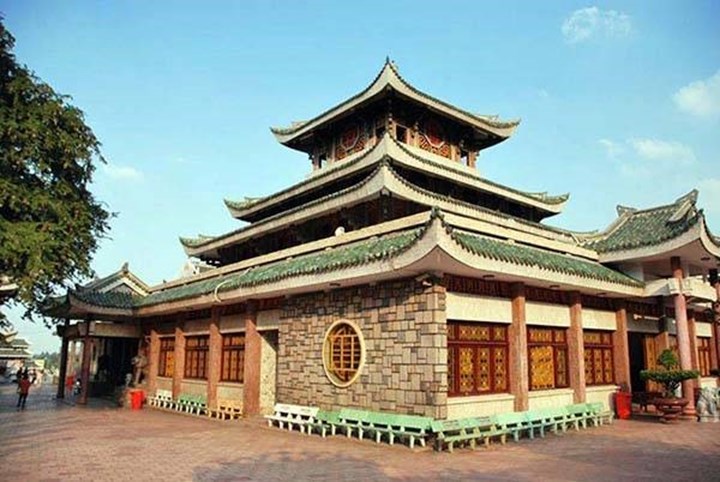 Miếu bà Chúa Xứ